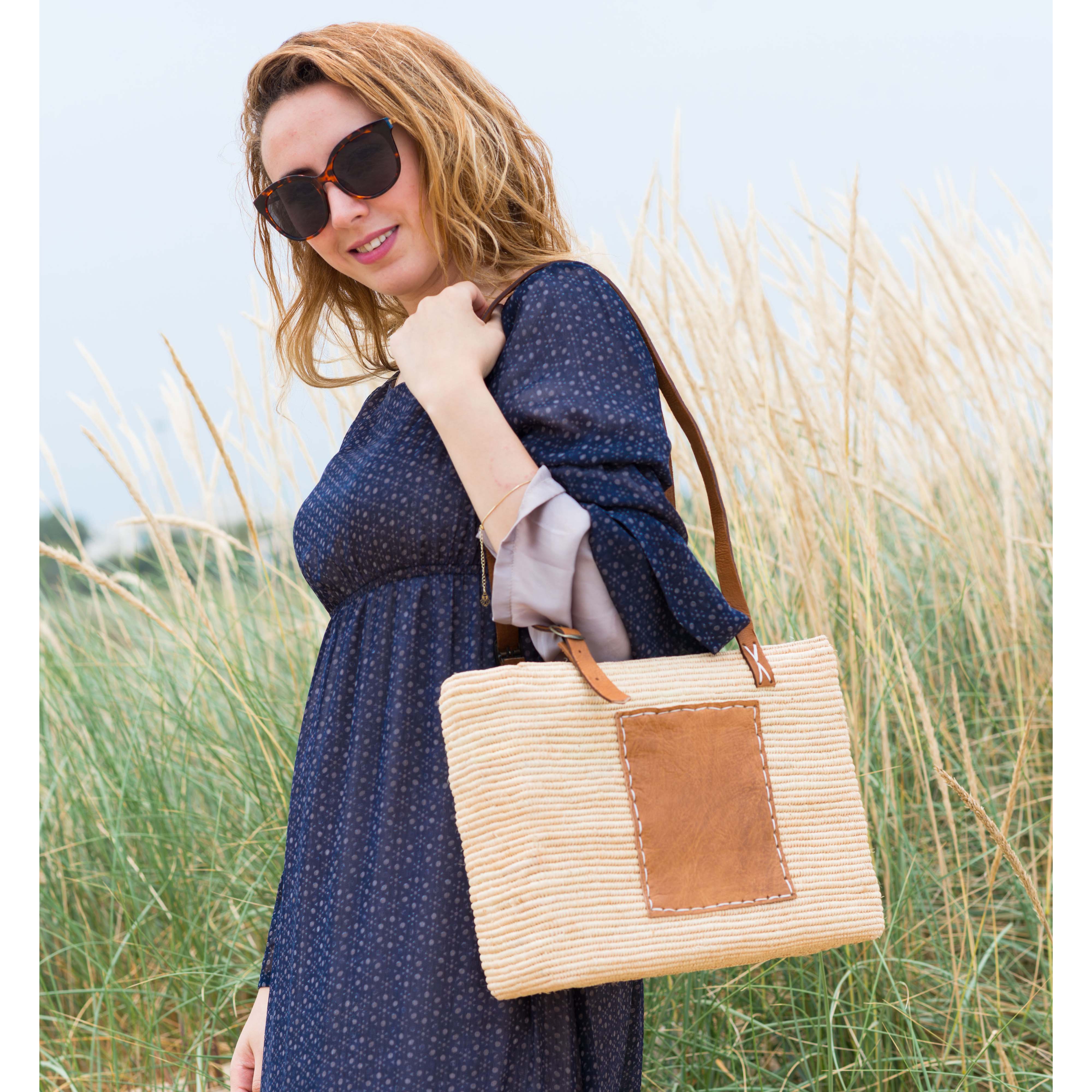 RAFFIA TOTE BAGS